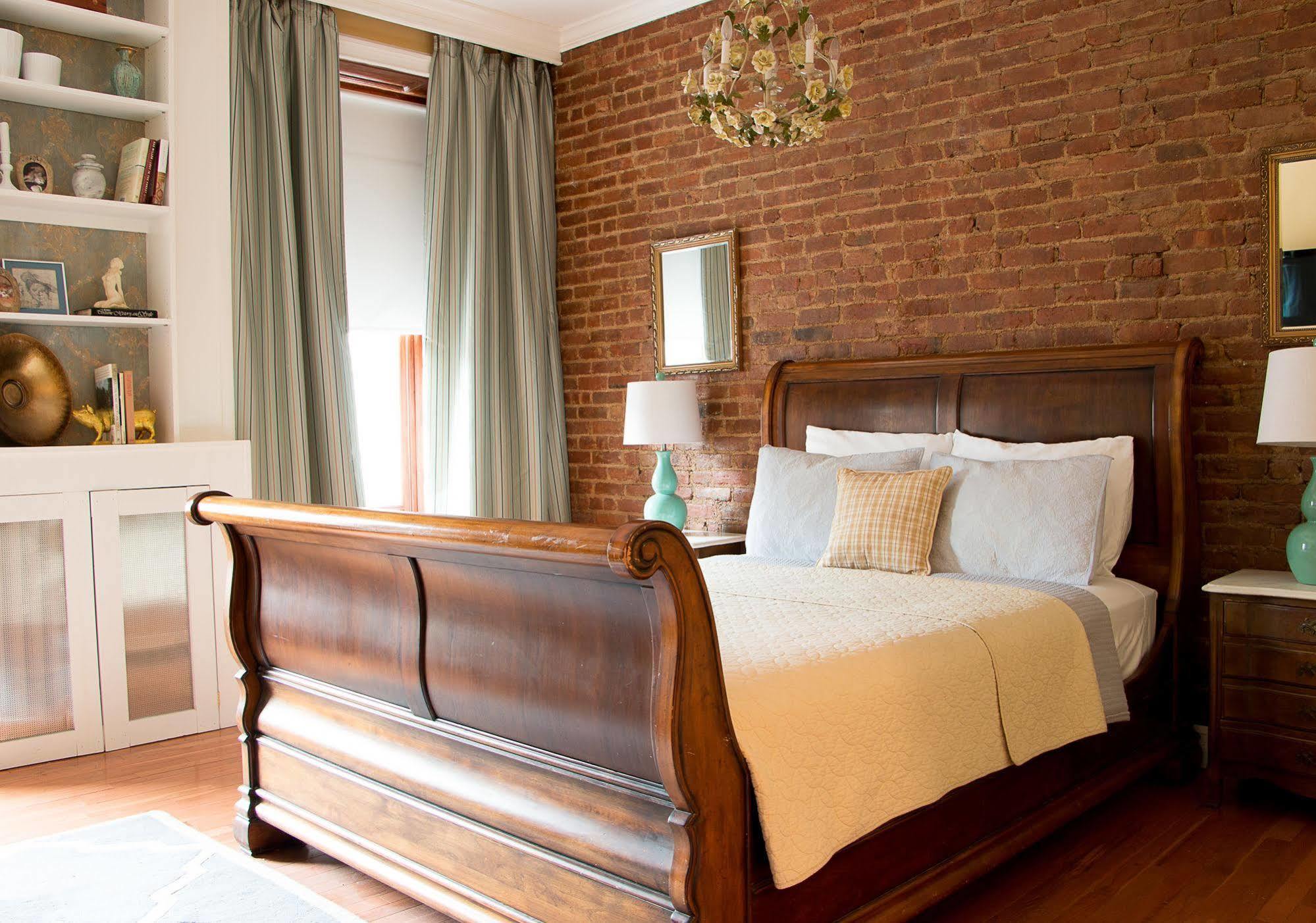 255West Guesthouse New York Bagian luar foto